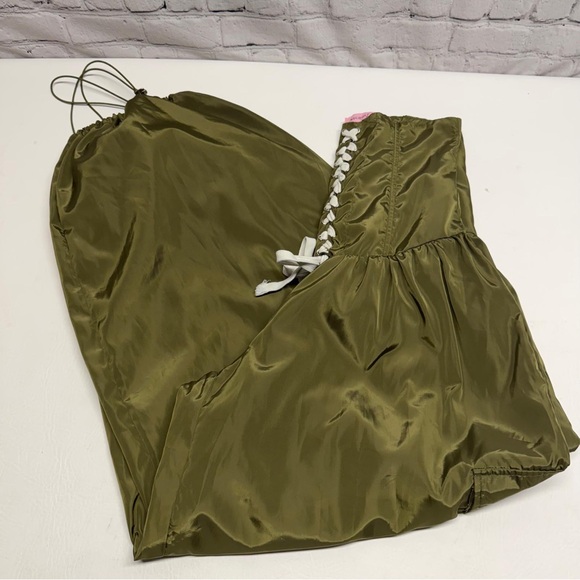 Nichole Lynel High-Waist Olive bubble Cargo Pants with Corset Waist Sz M - Picture 7 of 11